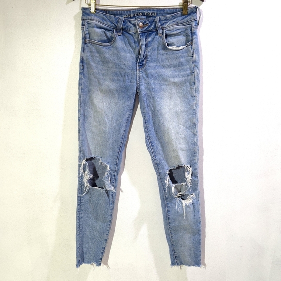 American Eagle| Women's Distressed Blue Jegging Jeans - Picture 1 of 12